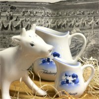 Toholampi-themed milk pitchers
